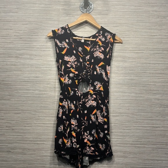 Collection of 4 rompers, various brands size Small - Picture 4 of 6